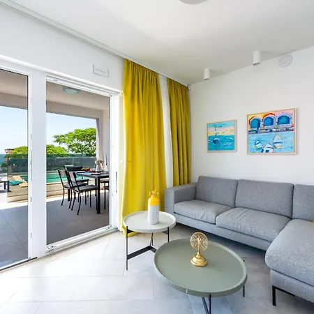 Apartment Poco Loco Mlini
